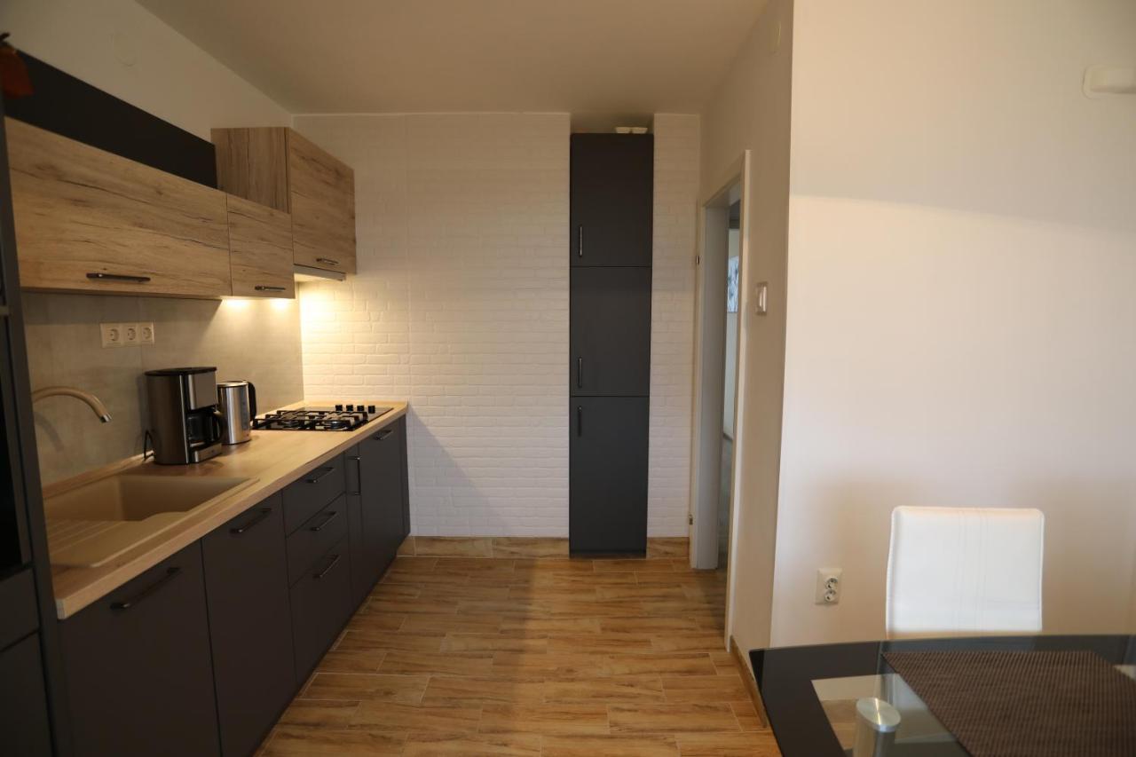 Apartament Klara-Centar Pola Esterno foto